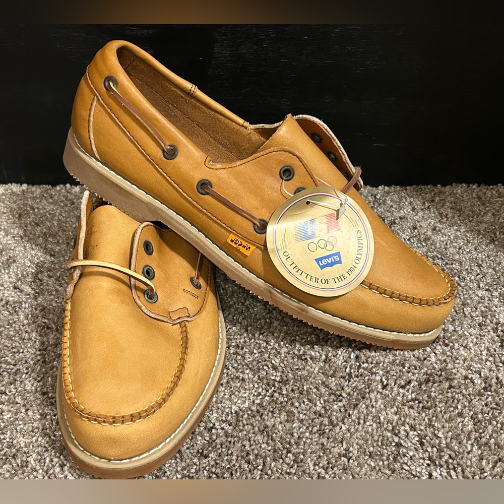 Vintage 1980s Levi's Tan Leather Boat Shoes Moc-Style New